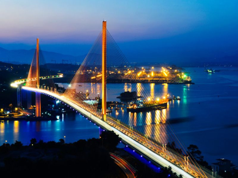 Tour Hạ Long buổi tối - trải nghiệm ngắm cảnh giữa không gian vịnh đêm